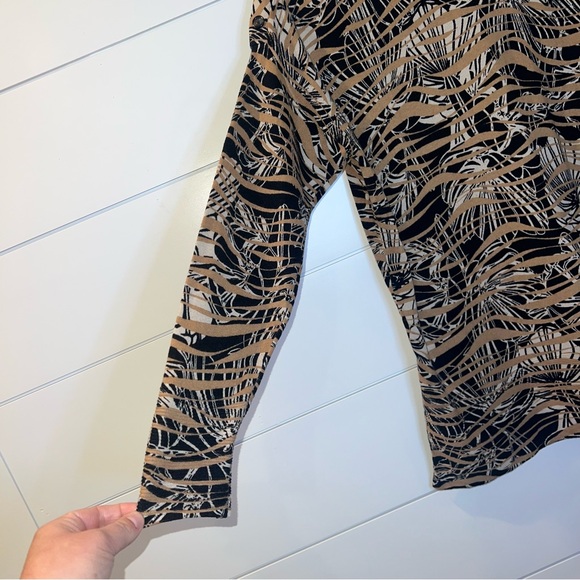 Chico’s Button Accented Boat Neck Tunic Sweater Sz 2 (L/12) Abstract Ribbed Trim - Picture 6 of 11